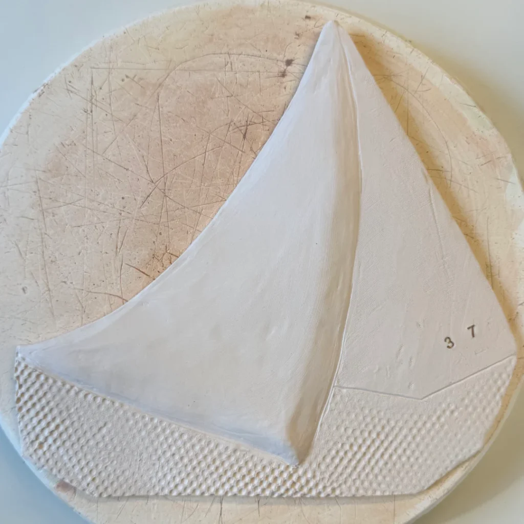 Relief Boot, 2. Schrumpfprozess Schrühbrand, 2026